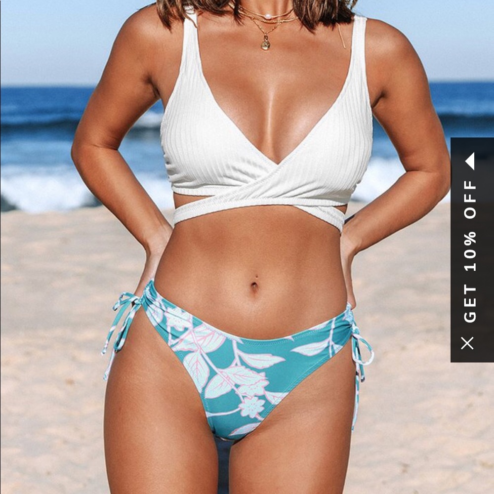 Mid Waisted Bikini Bottoms